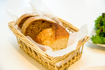 バスケットのパン