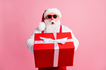 Omg season shopping sale x-mas christmas presents. Astonished santa claus impressed big gift box...