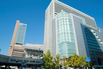 大阪駅前のビル群