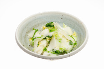 器に入れた白野菜サラダ