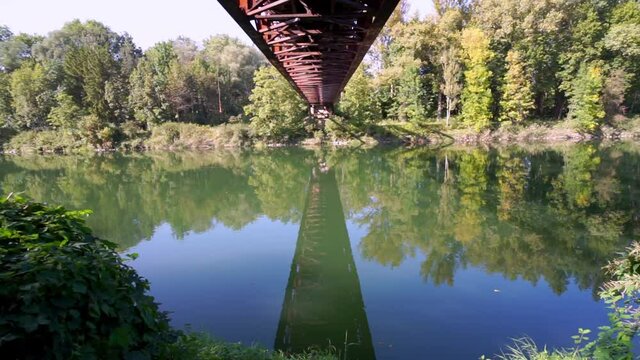 Bockerlbr&uuml;cke und Isar auf H&ouml;he von Landau in Niederbayern Deutschland