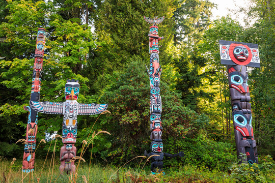 First Nation Totem Poles, Brockton Point, Stanley Park, autumn, Vancouver City, British Columbia, Canada
