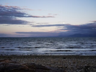Obraz premium Tranquil scene at a stone beach