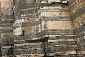ホルンフェルス断層の岩肌