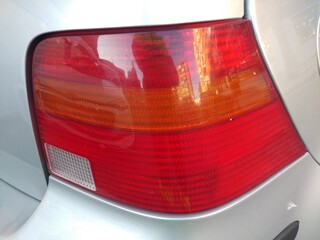 światło lampa samochód tylna czerwień auto - obrazy, fototapety, plakaty