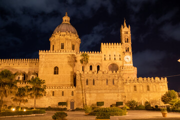 Fototapeta na wymiar Palermo Cathedral is the cathedral church of the Roman Catholic Archdiocese of Palermo, located in Palermo, Sicily, southern Italy. It is dedicated to the Assumption of the Virgin Mary.