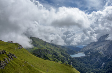 Lago di Fedaia, Dolomity © Małgorzata