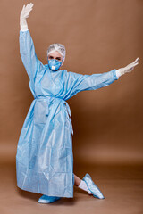 Medical uniforms for isolation