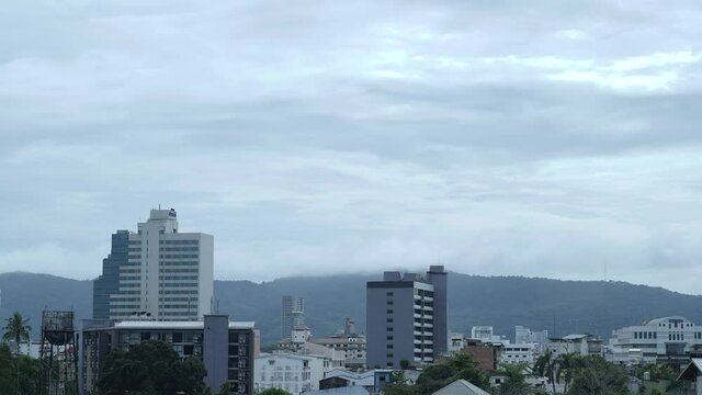 Time-lapse city Important in Thailand in the south Top view from the hotel, early morning a storm was entering the city.