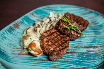 Grilled meat steak with cream sauce
