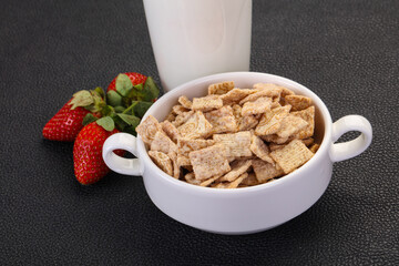 Wheat flakes for breakfast