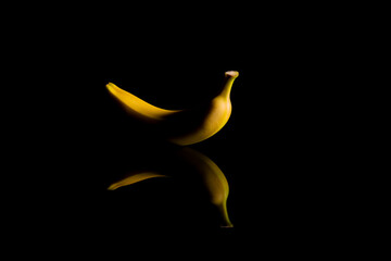 Low Key mit einer Banane