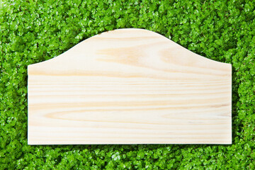 新芽背景の開店ボード