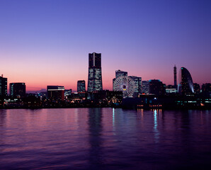 横浜みなとみらいの夕景