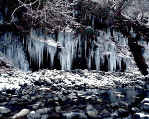 三十槌の氷柱