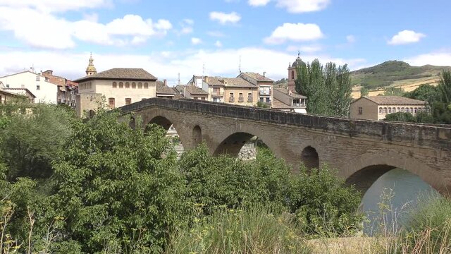 Puente la Reina (Bridge of the Queen) bridge over the Arga river. Navarre, Spain