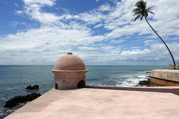 Fototapeta premium Brazil Morro de Sao Paulo - Outlook in Ponta do Facho fortress wall and coastal landscape