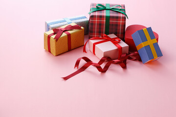 沢山のプレゼントの箱