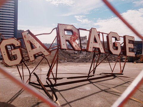 Garage
