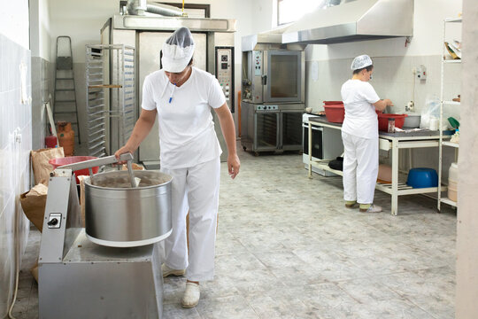 Few days in a baking factory