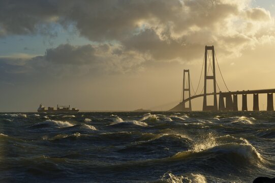 Store Belt, Great Belt Bridge in heavy surf, Nyborg, Korsor, South Denmark, Denmark, Europe
