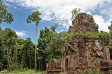 Side view of Krobey Krab temple on Kulen Mountain at Siem Reap in Cambodia © camvalleys