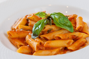 ペンネ　パスタ　アラビアータ