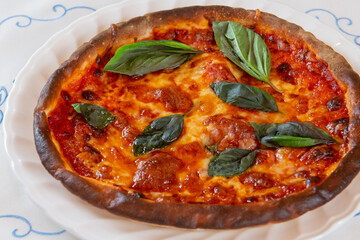 ピザ　マルゲリータ