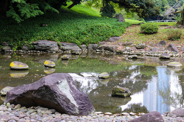 川 川辺 石 日本庭園