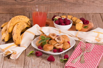 Banana fritters.