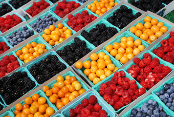 containers of berries 