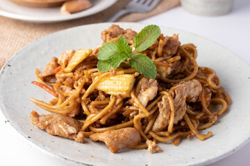Stir Fried Hong Kong Rice Vermicelli with Pork