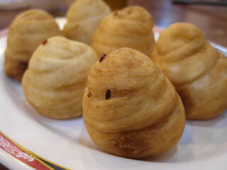Close up shot of deep fried Yin si juan