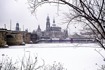Dresden Frauenkirche Zwinger Deutschland Kreuzkirche Fürstenzug Elbe 
