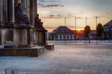 Obraz premium Dresden Frauenkirche Zwinger Deutschland Kreuzkirche Fürstenzug Elbe 