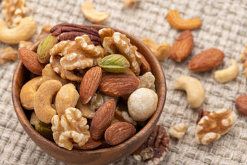 ミックスナッツ