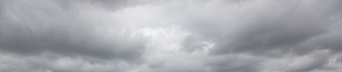 Image of a dark and cloudy sky during the day