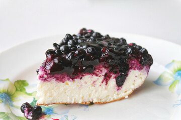cake with berries