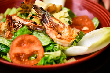 Salat mit Scampi Garnele