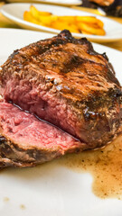 Filetto di carne cotto al sangue 