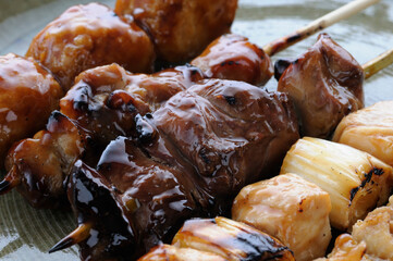 皿の上のやきとり