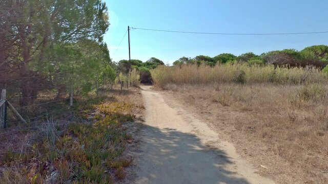 Sentier du littoral m&eacute;diterran&eacute;en