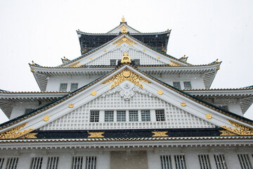 大阪城と雪