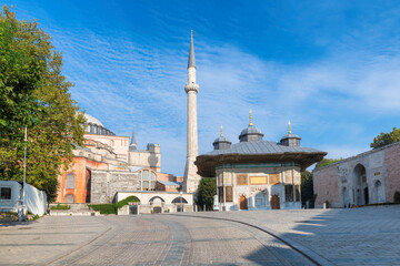 Fototapeta na wymiar Hagia Sophia in Istanbul, Turkey. One of the oldest and the most prominent landmarks in Turkey.