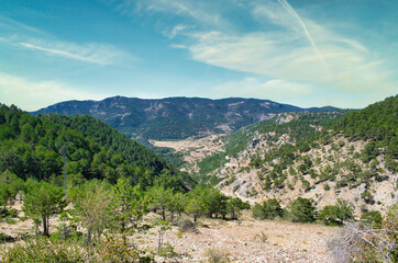 Fototapeta na wymiar Mountain landscape in the Sierra de Cuenca