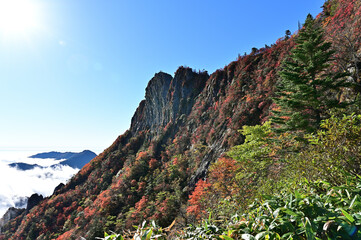 Fototapete 四国の名山 石鎚山の紅葉 Fototapeten Yosuke
