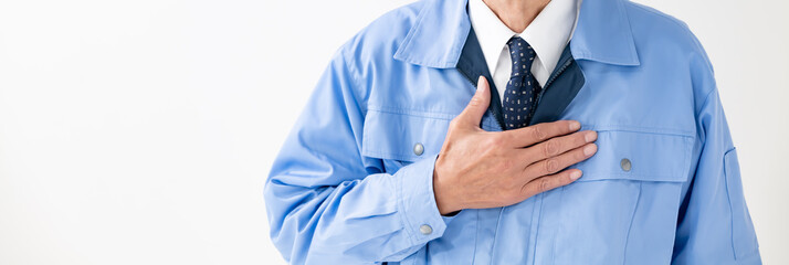 作業着のシニア男性