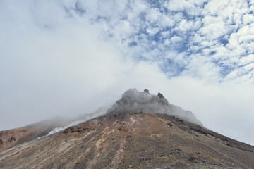 百名山、茶臼岳を牛ヶ首から望む