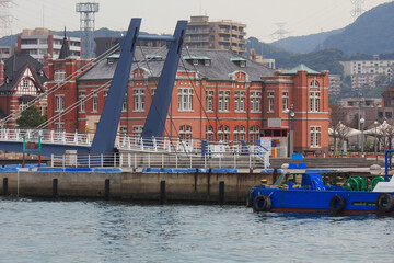 Obraz premium 旧門司税関と跳ね橋