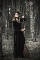 Obraz premium Halloween holiday witch Lady in Mystical atmosphere, , witchcraft concept, ideas for Party